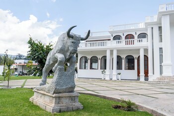 mansion altamirano