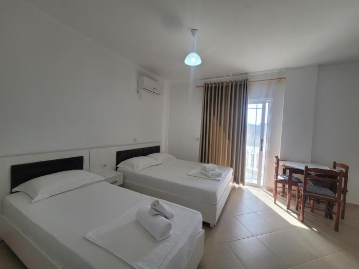black pearl hotel