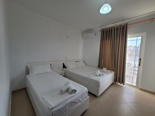 black pearl hotel