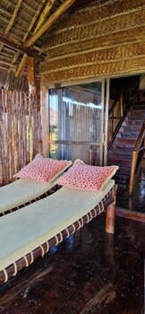 Monkey Mountain Lodge,,3 star