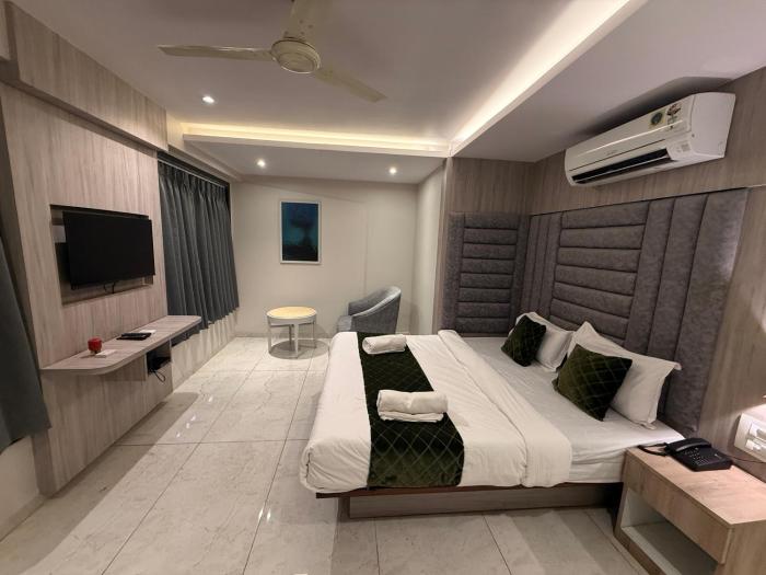 kurla suites