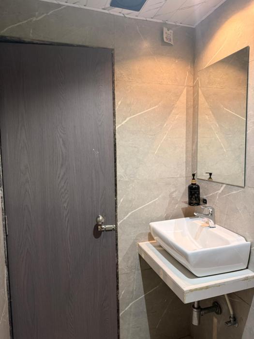 kurla suites