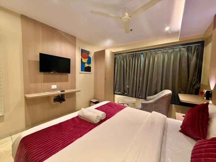 kurla suites