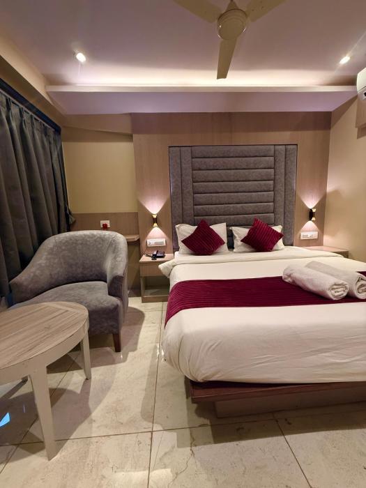 kurla suites