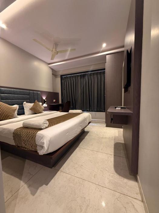 kurla suites