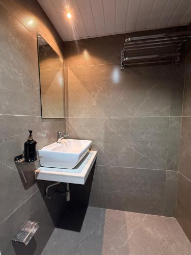 kurla suites