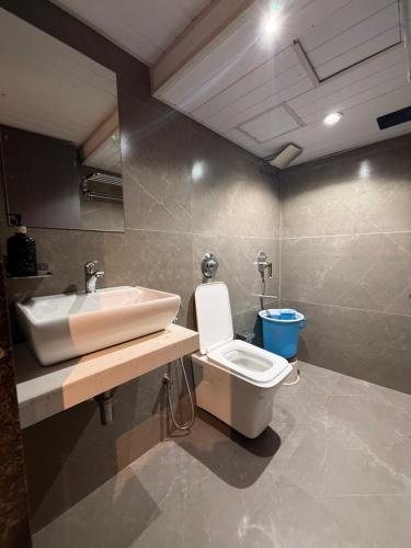 kurla suites