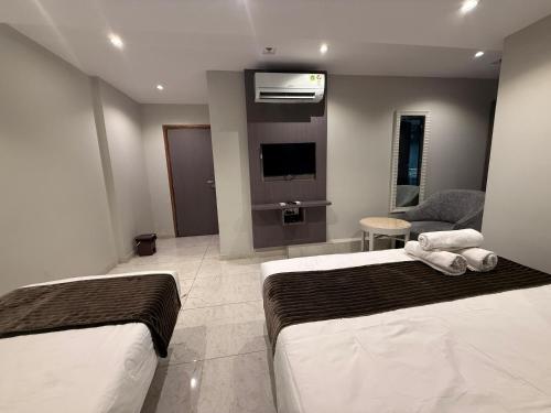 kurla suites