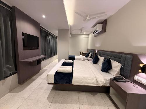 kurla suites