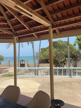 mango beach hotel