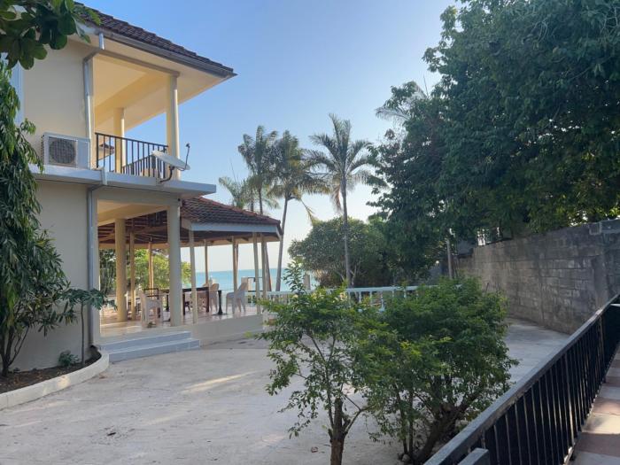 mango beach hotel
