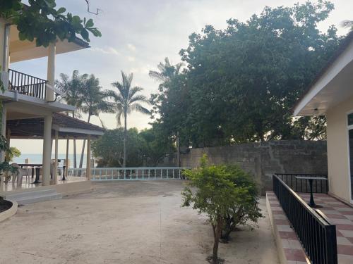 mango beach hotel