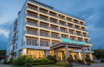 Townhouse Hillview Suites Pattaya Formerly Chatkaew Suites,,2 star