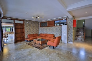 Homefree Hotel By Signature,,4 star