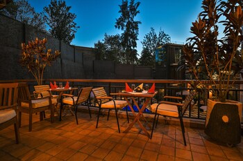 homefree hotel by signature
