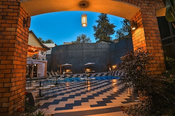 homefree hotel by signature