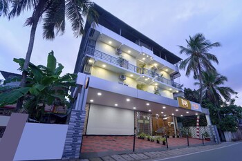 itsy hotels salees enclave near padmanabhaswamy temple