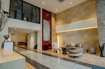 The Scenic Hotel,,3 star