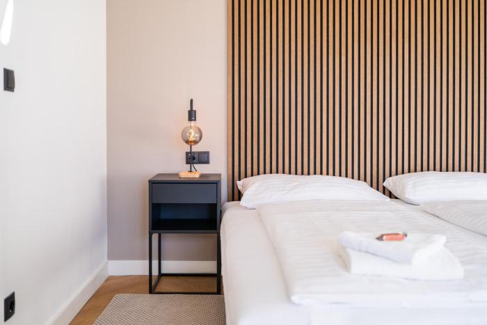bright apartment near central station