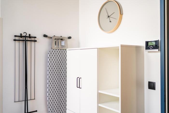 bright apartment near central station