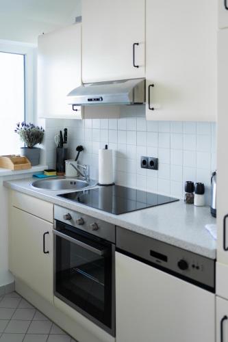 bright apartment near central station