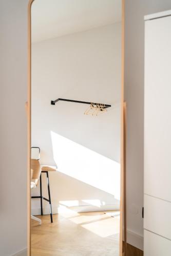 bright apartment near central station