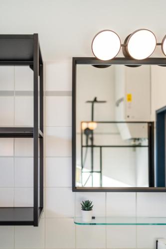 bright apartment near central station