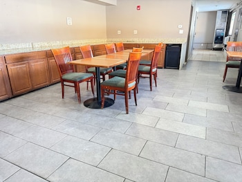 Northborough Inn,,2 star