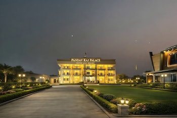 pandav raj palace hotel and resort