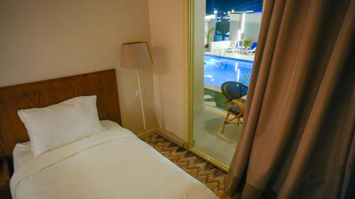 the view hotel luxor