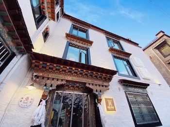 lhasa
