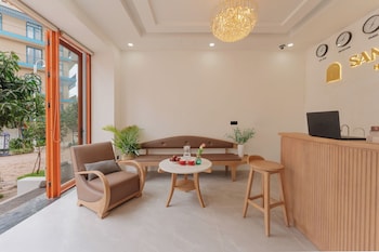 Santori Hon Thom Hotel,,3 star