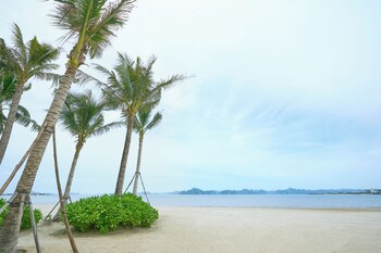 anstay marina hotel ha long