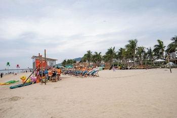 anstay marina hotel ha long