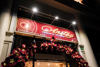 anstay marina hotel ha long