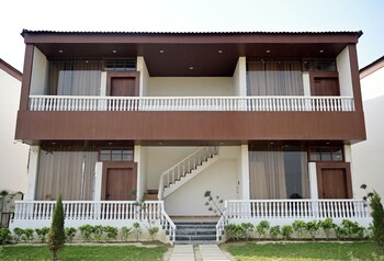 Mansarovar Villa,,2 star