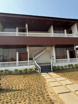 mansarovar villa