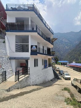 satopanth inn kedarnath