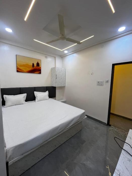 hotel tulsi
