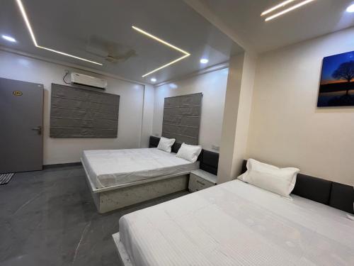 hotel tulsi