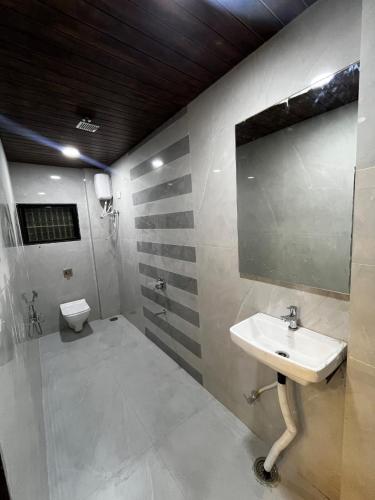 hotel tulsi
