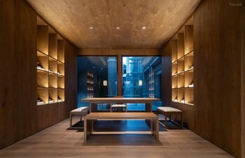 giorgio morandi hotel nanjing yueyahu and nuaa