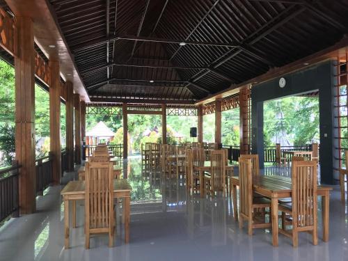 pohon purba resort and restaurant