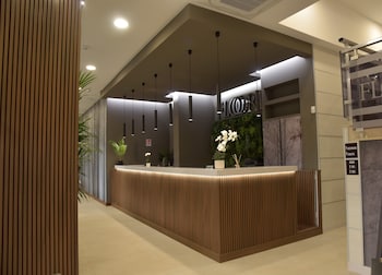 Floris Hotel,,3 star