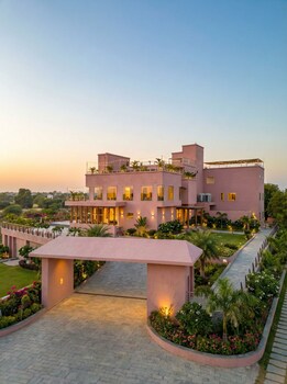 saapna resort and boat club