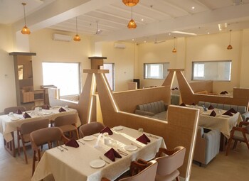 saapna resort and boat club