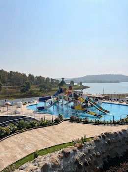 saapna resort and boat club