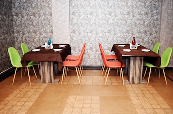 hotel uma palace gorakhpur