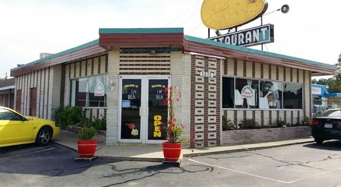 deluxe inn