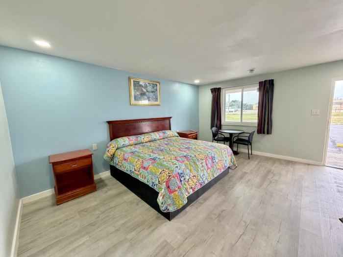 deluxe inn